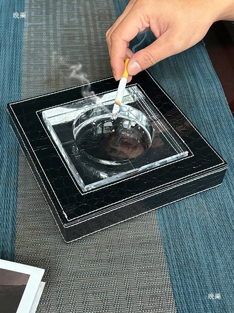 Pu Leather Fashion Creative Large Ashtray Crystal Cylinder Glass Ashtray Home Office Business Gift Cigarette Slot