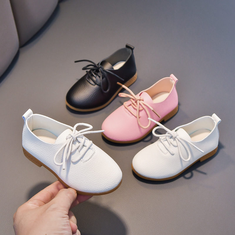 Кожаные туфли для девочек, внешняя торговля, 2025 весна новые мягкосоленные туфли для маленьких девочек, широкие туфли