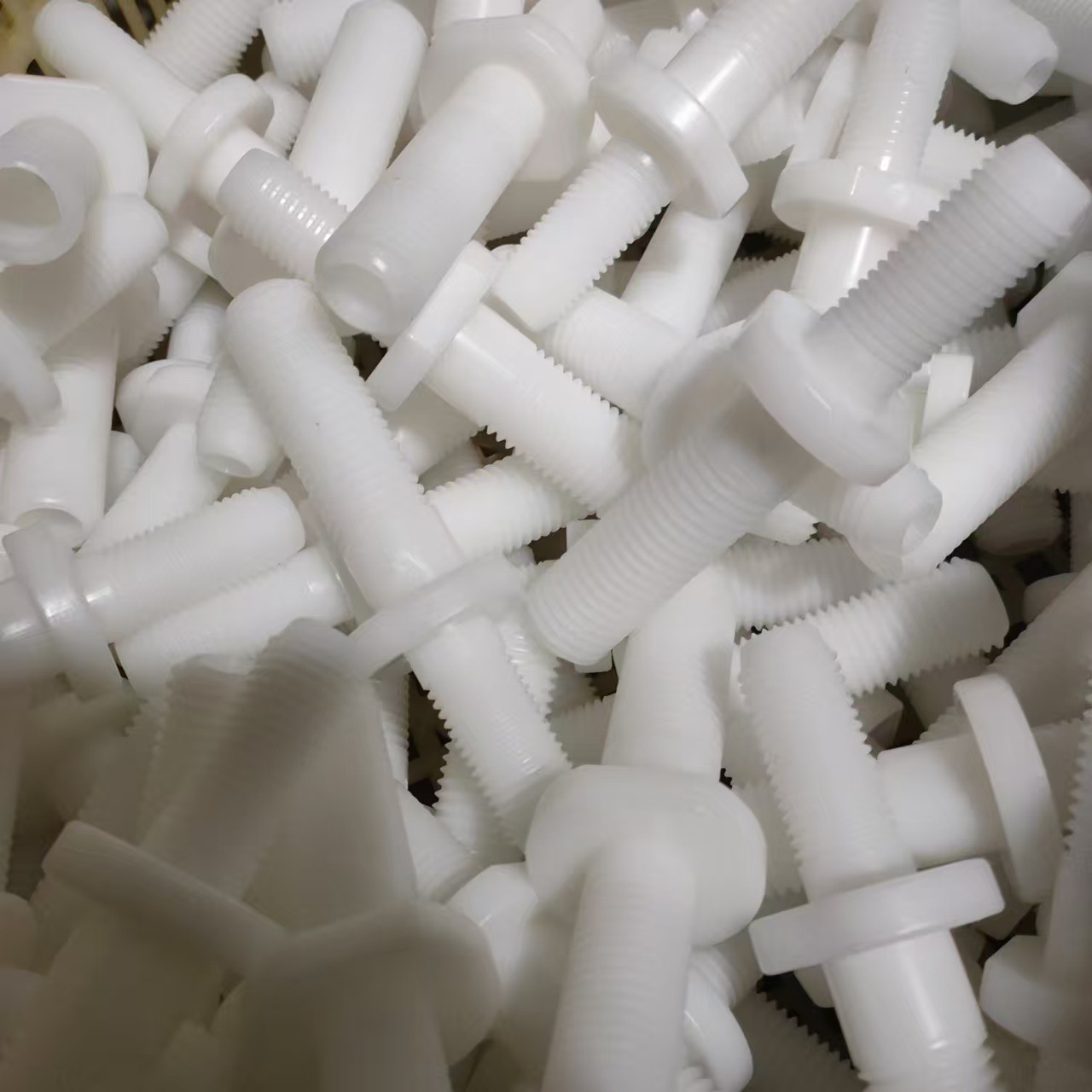 Injection Molding Processing Nylon Plastic Products Shell Connectors Injection Molding Products Pp Plastic Screws and Nuts Nylon Gears
