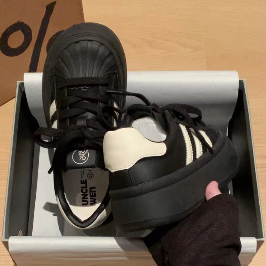 Shell Head Black Board Shoes Women's 2025 Early Spring New Thick Sole High Color Value Casual Sports Big Head Cute Board Shoes for Women