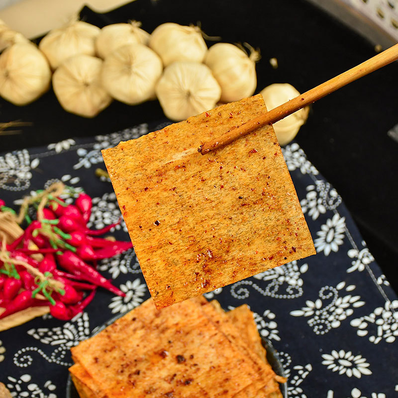 Xiangxudong spicy slices Hunan specialty childhood shredded nostalgic dry and hard small spicy strips Xudong spicy strips old-fashioned big spicy slices