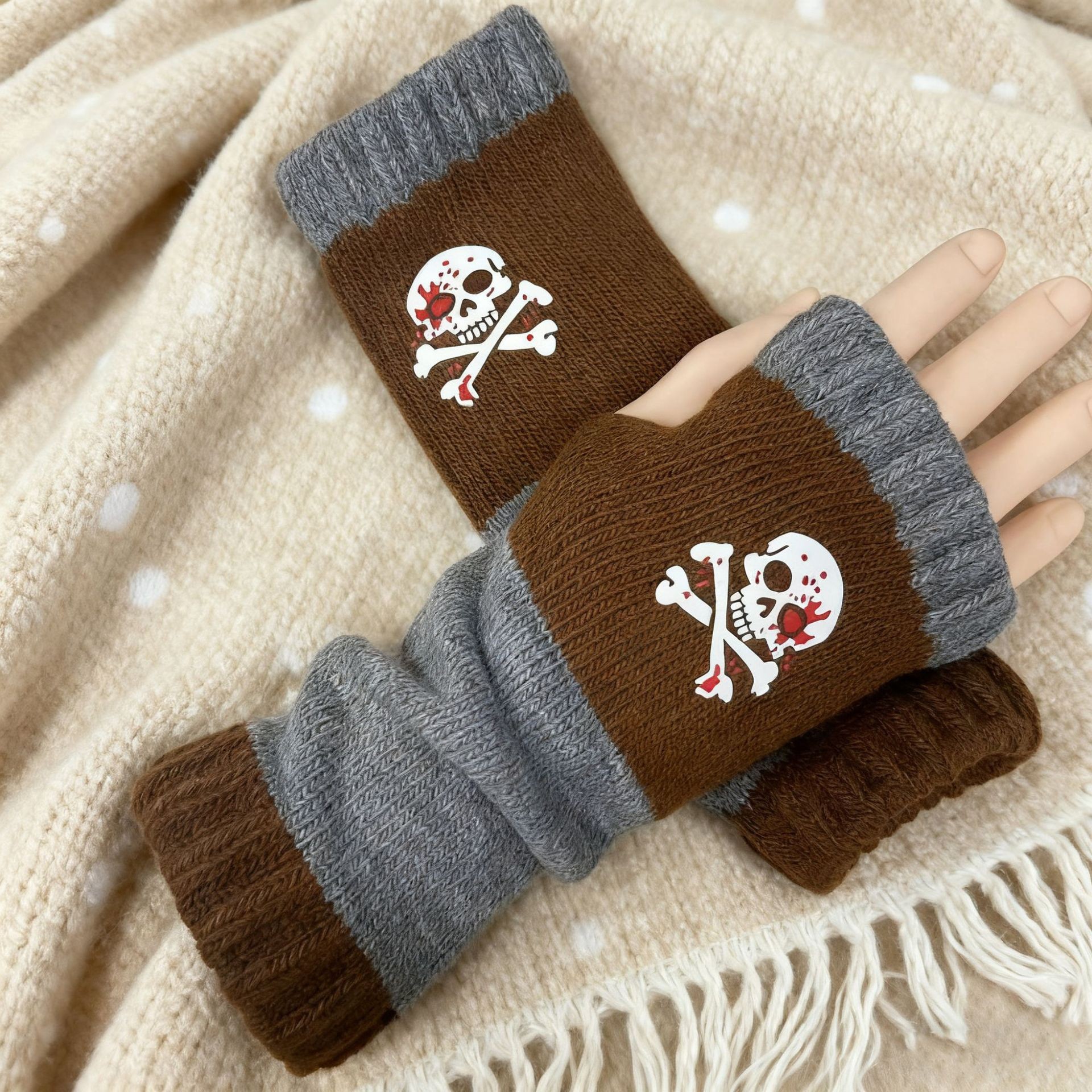 Cross-Border Autumn and Winter New Fashion Warm Patchwork Embroidered Gloves, Popular on Amazon and Wish Independent Sites