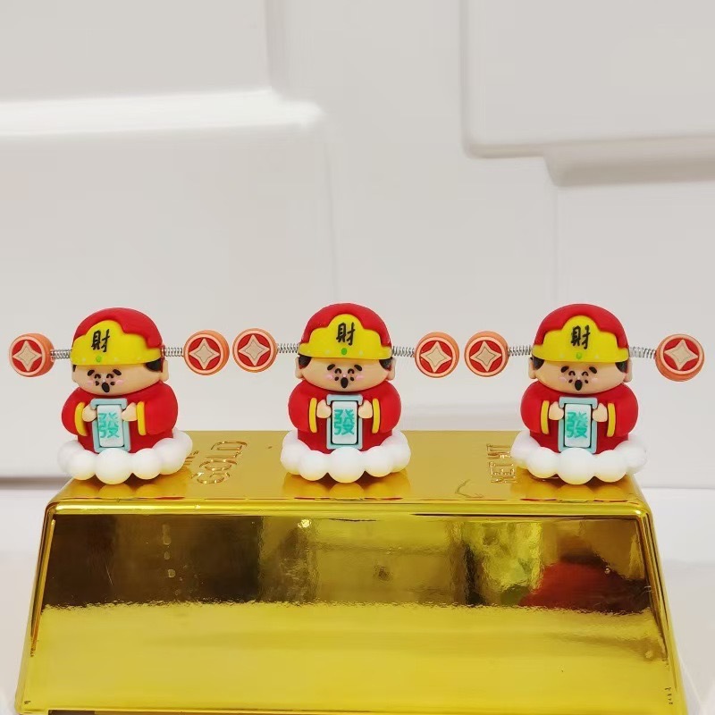 Trendy Car Decoration Figurine of the God of Wealth, Tiktok Popular Good Luck Ornament, Little God of Wealth Accessory