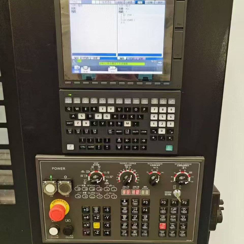 Processing Used Yx-V966 Vertical Machining Center with Mitsubishi M80 System in Stock