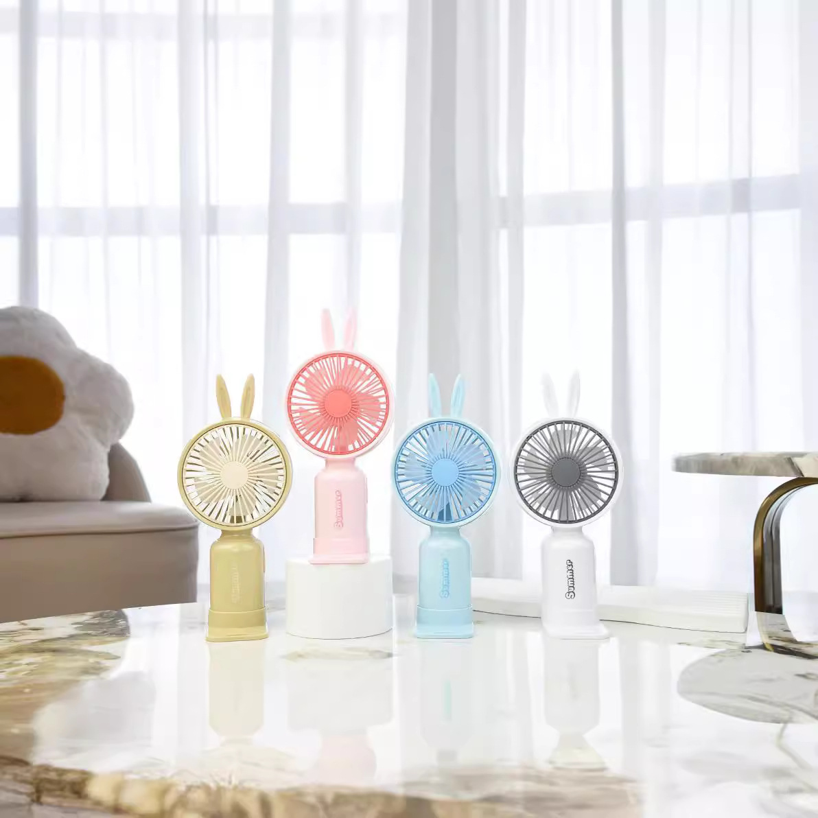 Новый простой подарок USB зарядка мини ручной маленький вентилятор производитель электрический вентилятор маленькая подставка настольный вентилятор