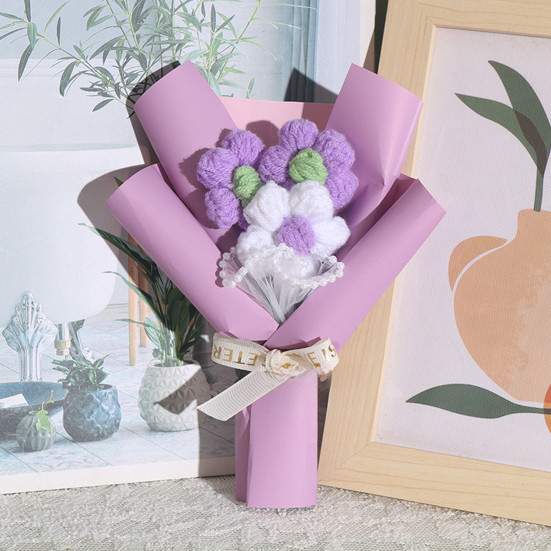 Finished Valentine's Day Mini Bouquet Handmade Yarn Puff Bouquet Ins-Style Gift Matching Small Bouquet Cross-Border