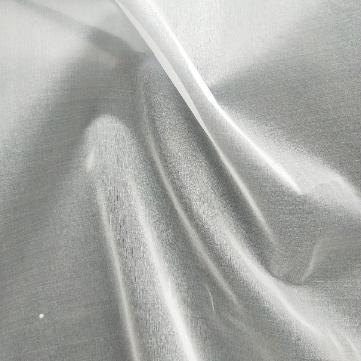 Spot mulberry silk crisp stiff feeling silk 6mm organza mulberry silk fabric embroidered fabric bottom