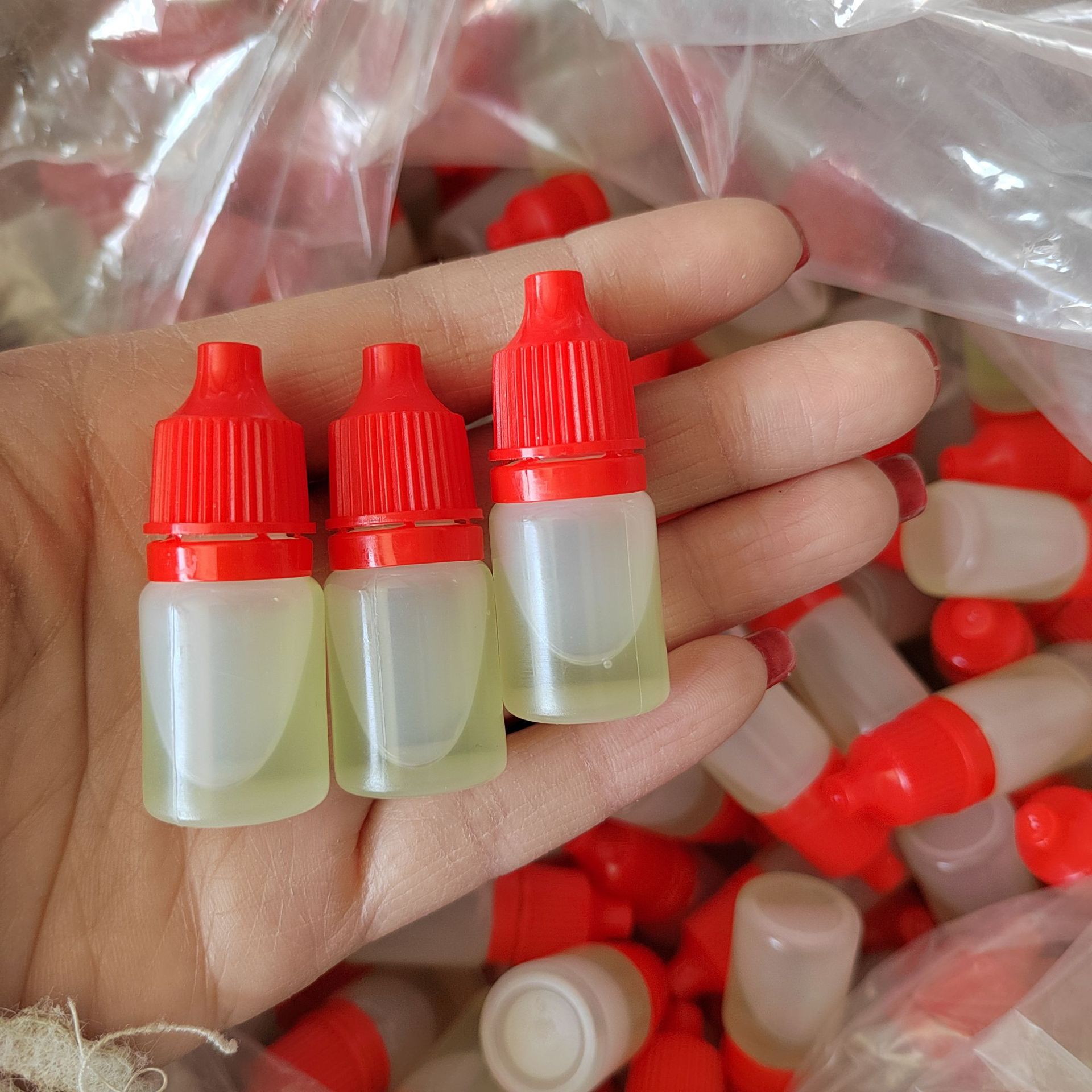 Manufacturer Wholesale of Olive Oil for Jewelry Maintenance, Including 5ml Dropper Bottles of Olive and Walnut Oil for Vajra Bodhi Seed and Other Jewelry