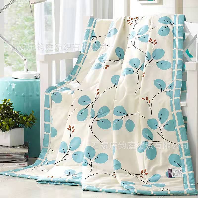 [50% off Big Sale] Summer Cooling Quilt Air Conditioning Quilt Thin Quilt Children Can Be Machine Washed Single or Double Plaid and Breathable