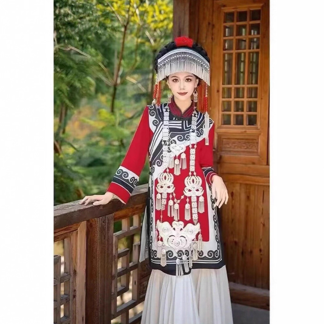 Фото студия Новая девушка Yi этнический стиль сценической одежды для выступлений на фестивале факелов Юннани