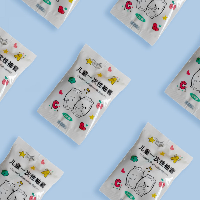 Disposable children's sleeve double waterproof stain-resistant stain-resistant cartoon wash-free non-woven cute baby sleeve wholesale