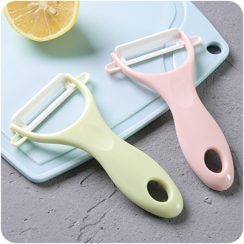 Kitchen imitation ceramic fruit knife three-piece imitation Ceramic peeler fruit knife cutting board suit internet popular