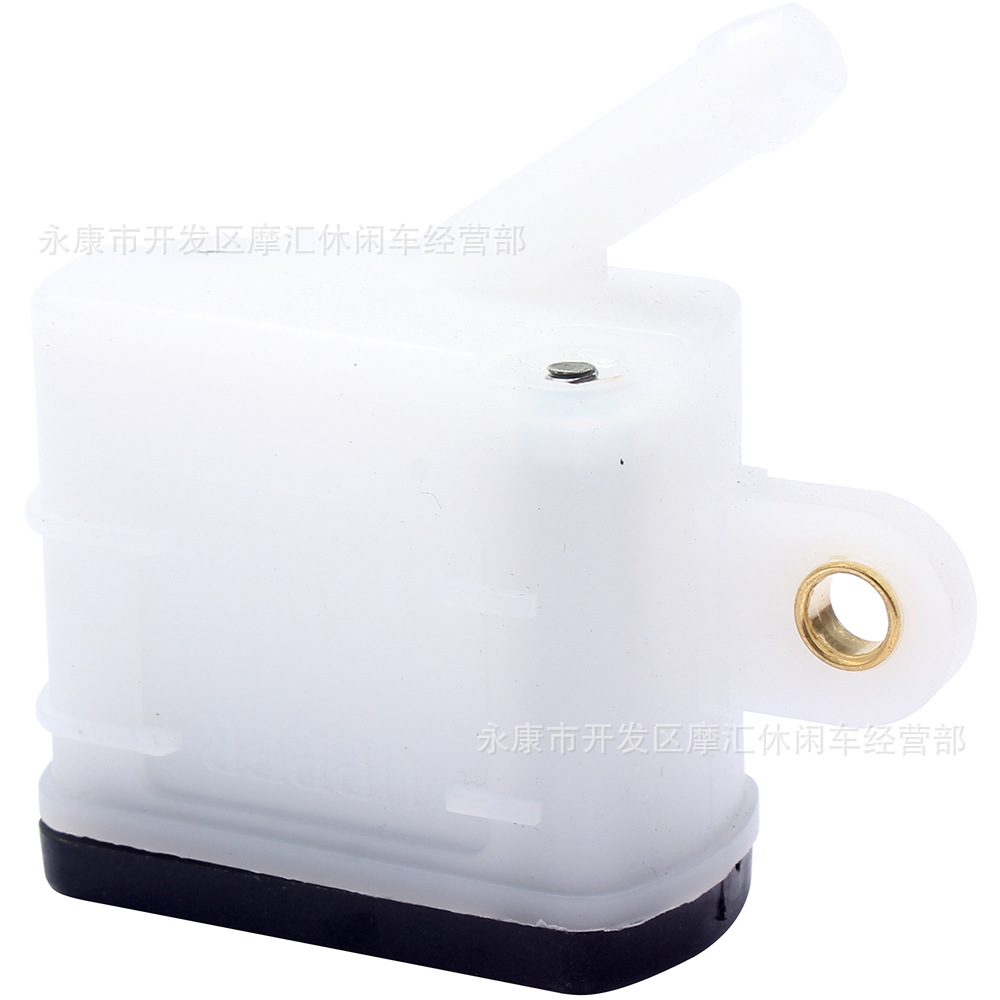 Off-road motorcycle street bike ATV four-wheel beach Ding car card rear brake pump master cylinder oil cup liquid storage tank CBR600RR