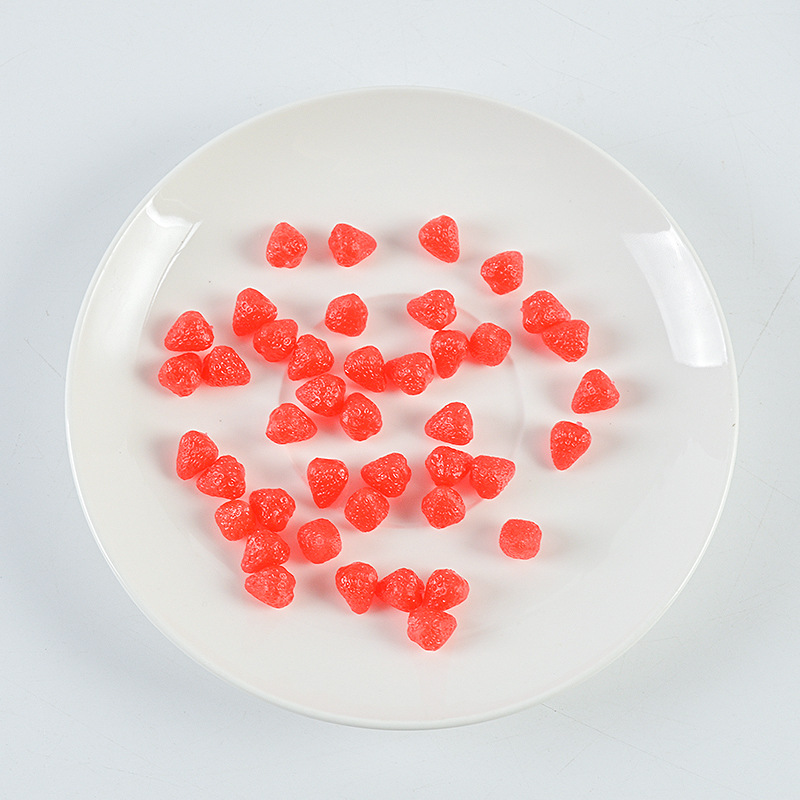 Simulation mini strawberry PVC simulation food and play Fruit Strawberry DIY mobile phone shell accessories miniature food and play material
