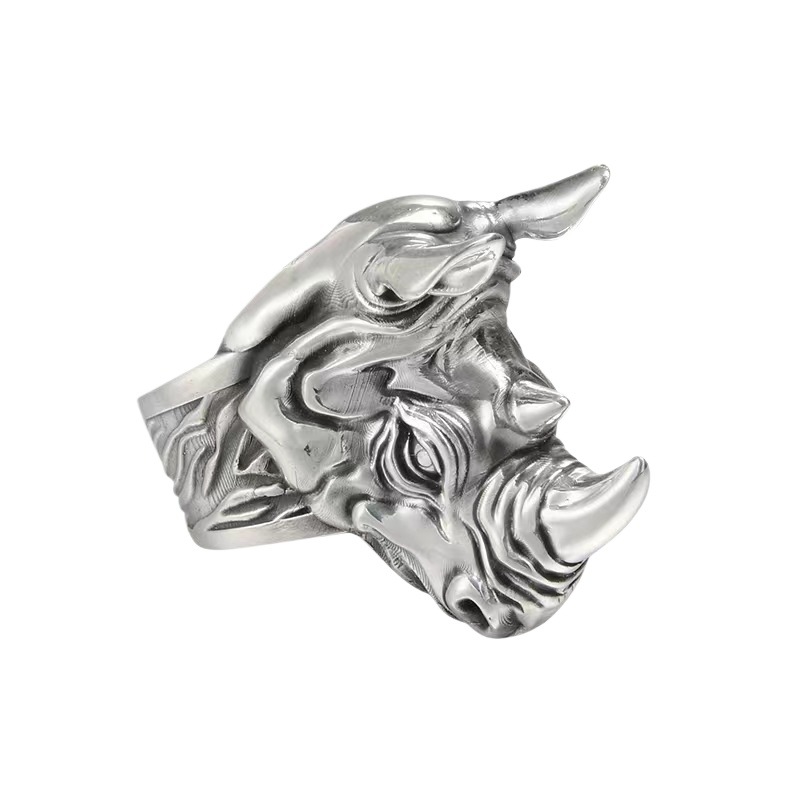 Men's and women's portable personalized self-defense anti-wolf rhinoceros hidden device creative fight legal self-defense finger tiger ring supplies