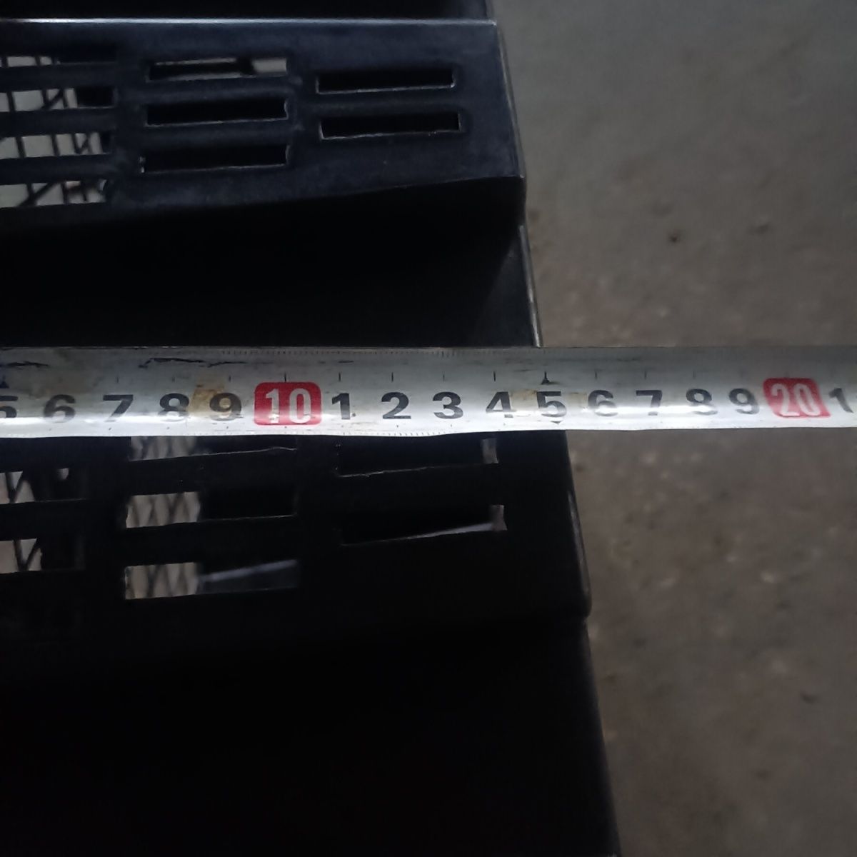 Goose Chick Basket with Lid, Live Poultry Transport Box, Mango Box, Live Poultry Express Box, Pigeon Transport Box, Plastic Box Grid