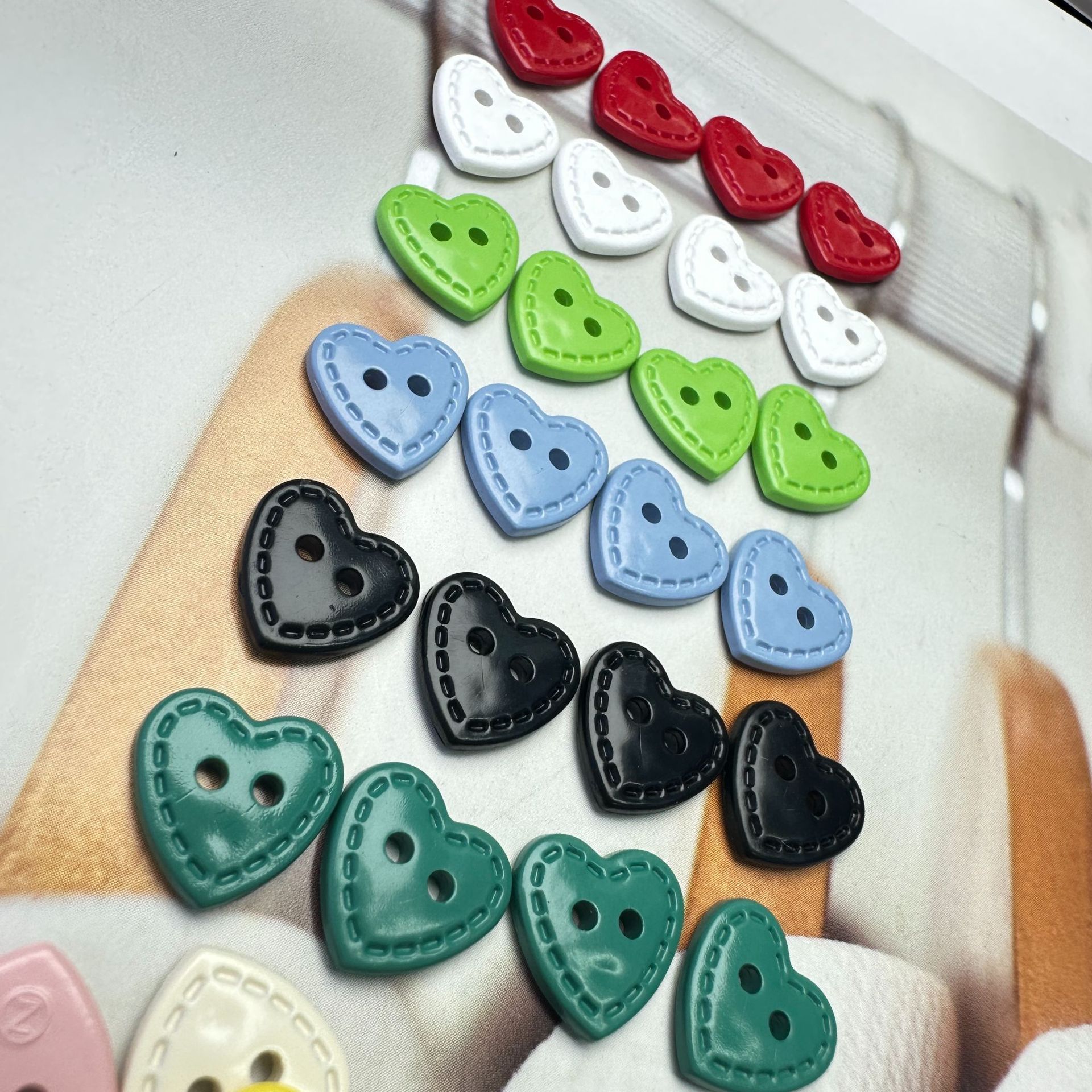 Colorful Heart-Shaped Threaded Double-Eye Button Sweater Jacket with Hand-Sewn Decorative Buttons Cardigan Dress Children's DIY Craft