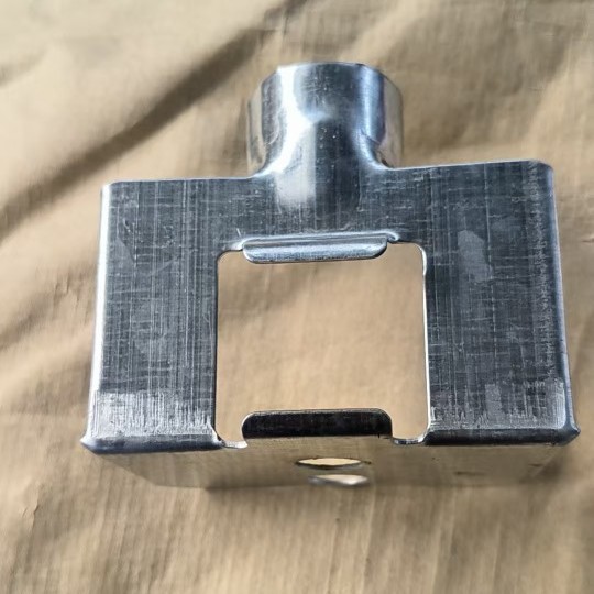 Greenhouse Accessories Four-In-One U-Shaped Fixing Piece Buckle Handrail Accessories Three-Pack Clamp Fixing Bracket Galvanized Connector