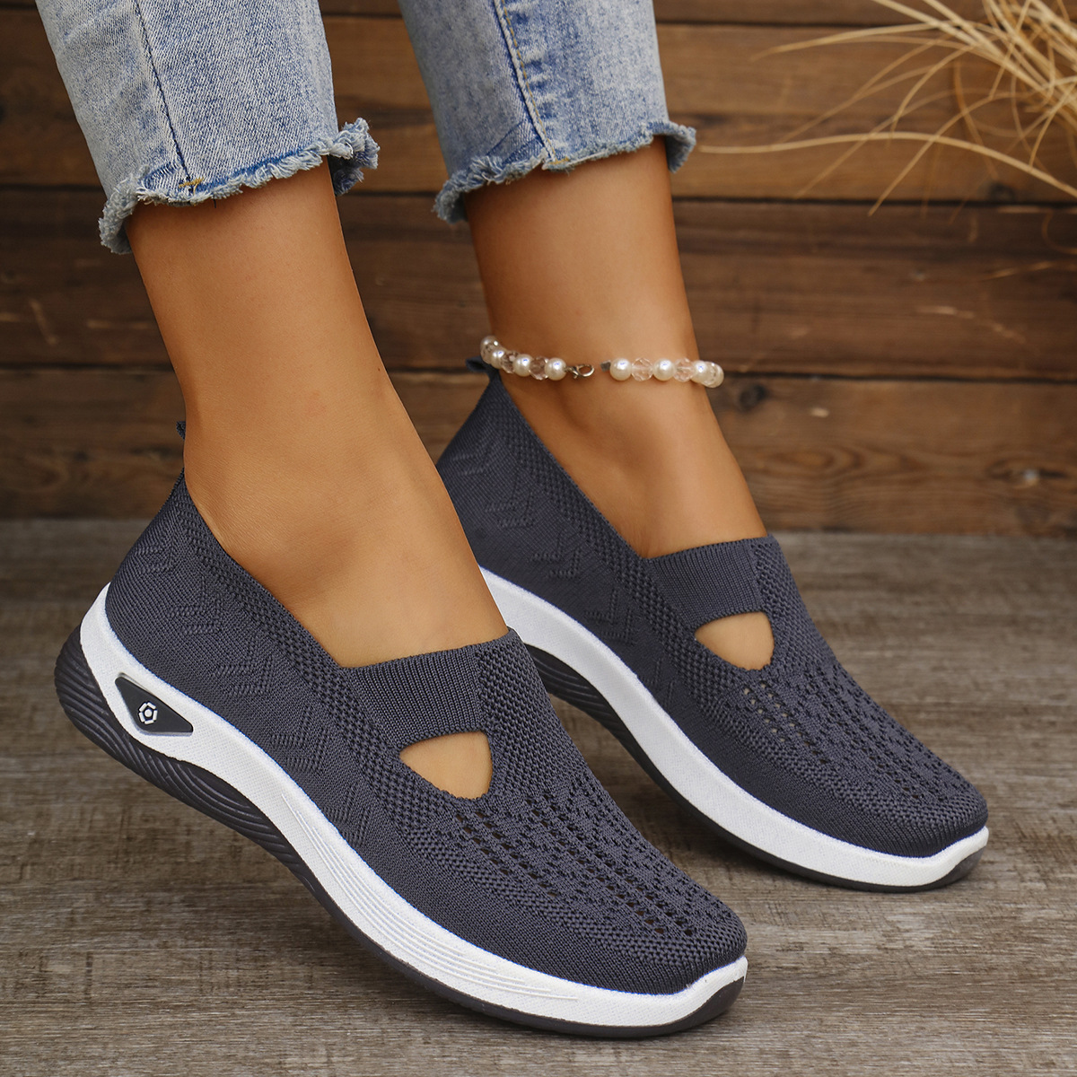Women's Shoes Autum 2025 Breathable and Comfortable Shoes Cross-Border Middle-Aged and Elderly Mothers' Shoes Soft Sole Casual Mesh Shoes for Women