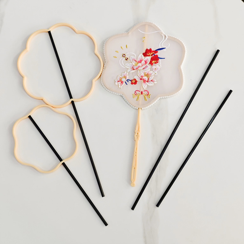 Plastic round fan frame black and white red bamboo stick antique long handle fan frame antique round fan frame lantern frame accessories