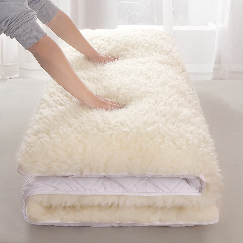 100% Real Wool Mattress Mattress Mattress Autumn and Winter Warm Moisture-proof Lamb Fleece Soft Cushion Foldable Student Double Cushion Quilt