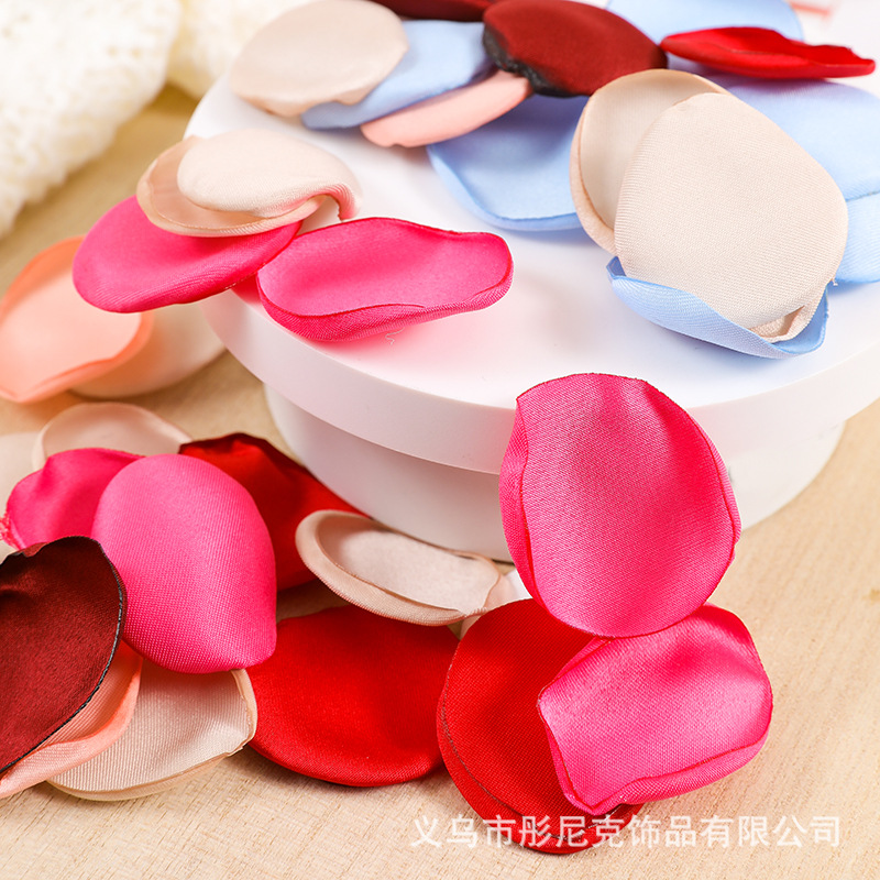 Cross-Border Hot Selling Roasted Burnt Edge Fabric Simulated Rose Fake Petals Wedding Room Decoration Materials Accessories Wedding Supplies