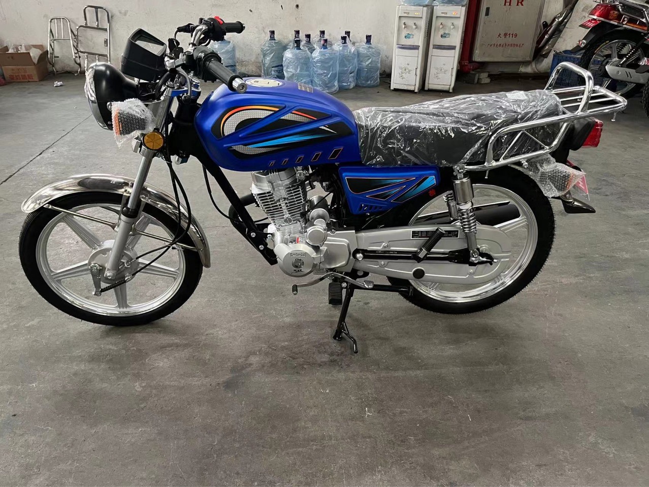 Экспорт Африка Новое три поколения Cg125Cc 150Cc топливный мотоцикл легкий двухколесный мотоцикл