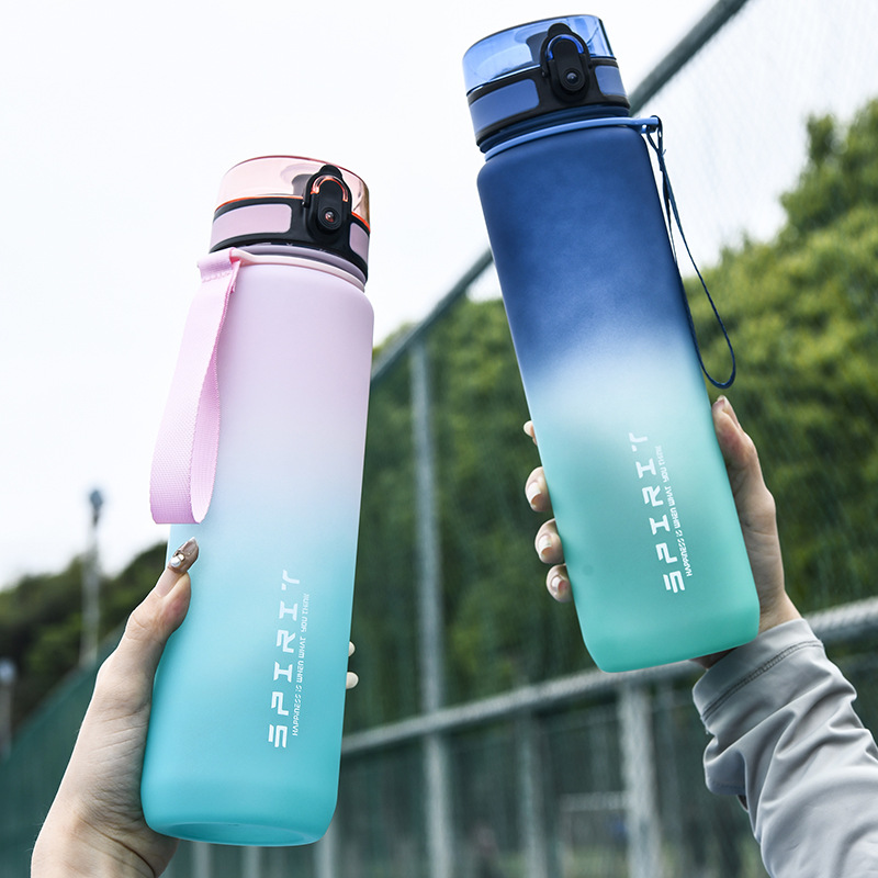 Wholesale Frosted Gradient Sports Water Bottle for Men, Large Capacity, Drop-Resistant, High-Temperature Resistant, Portable 2025 New Plastic Cup