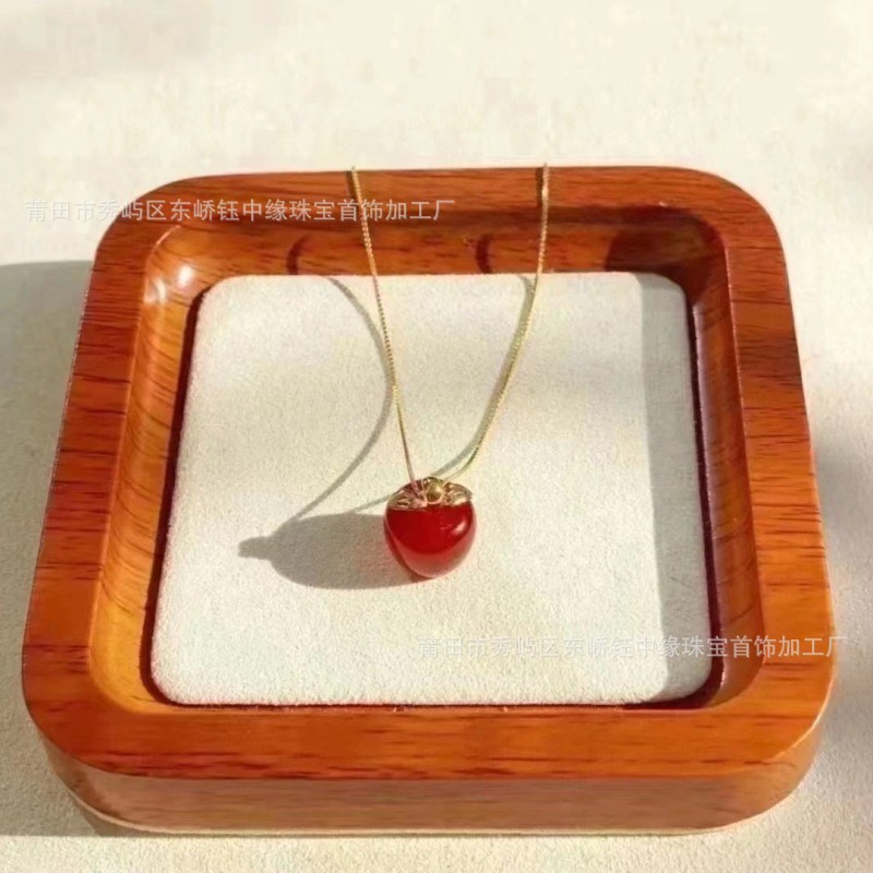 18K Gold Leaf Inlaid with Red Agate Apple Pendant Accessible Luxury Niche Peace Fruit Necklace Christmas Eve Gift