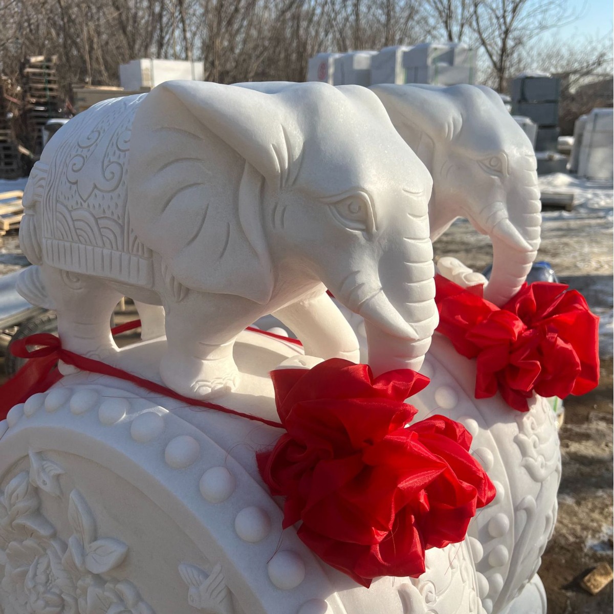 Bluestone Pixiu Stone Elephant Courtyard Door Ornaments Stone Carving Door Pier Drum Holding Stone White Jade Elephant Villa Door Drum Ornaments