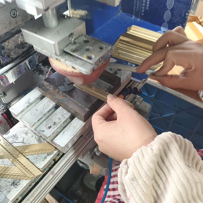 Blade Pad Printing Processing Metal Laser Marking Plastic Screen Printing Pp Pc Ps Abs Tpr Eva Uv Printing