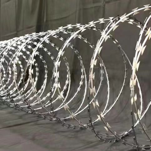 Prison Wall anti-theft barbed wire rolling cage airport protection anti-climbing barbed wire barbed rope fence blade barbed rope