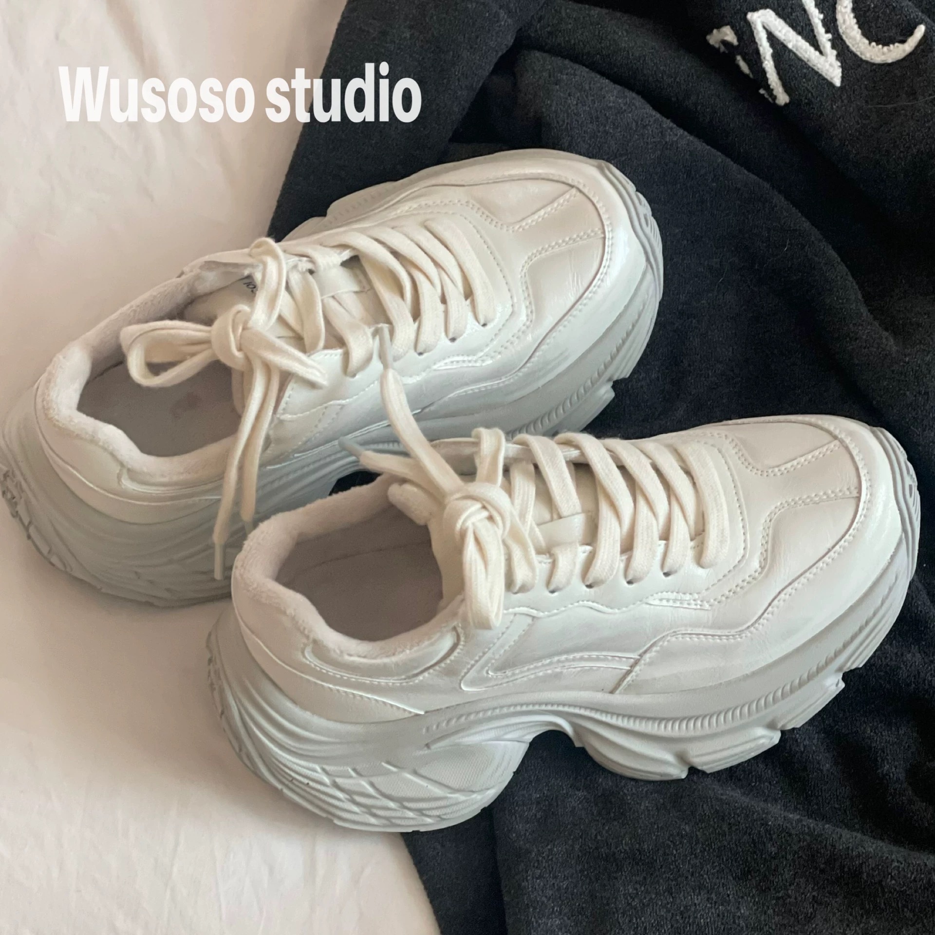 Super Popular Leather-Covered Foot-Showing Daddy Shoes for Women 2024 Autumn and Winter New Retro Hong Kong Style Thick-Soled Running Sneakers