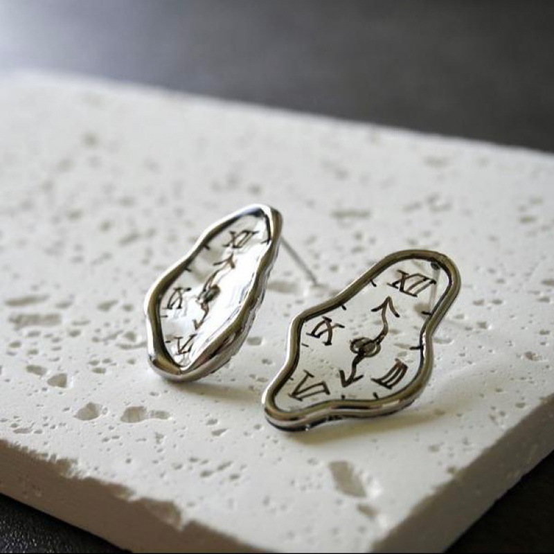 Clock Jewelry, Handmade Earrings, Personalized Simple and Fashionable Drop Shipping, Handmade Earrings Wholesale Drop Shipping, Free Shipping to Your Home