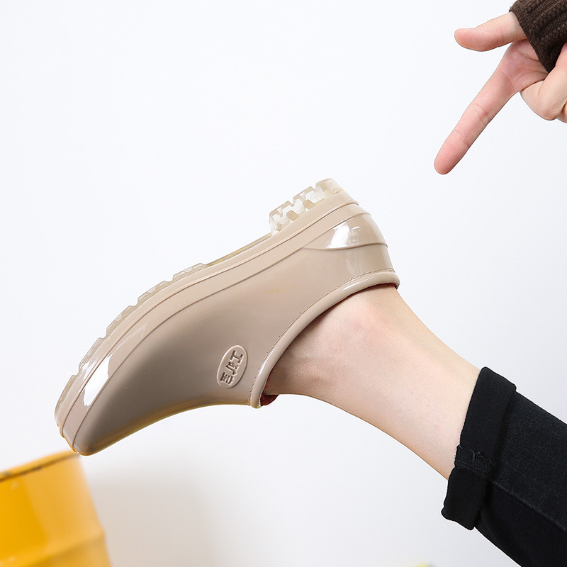 Cotton-padded rain shoes water shoes women's low-top shallow mouth waterproof women's rain boots non-slip fashion Korean adult rubber shoes warm winter