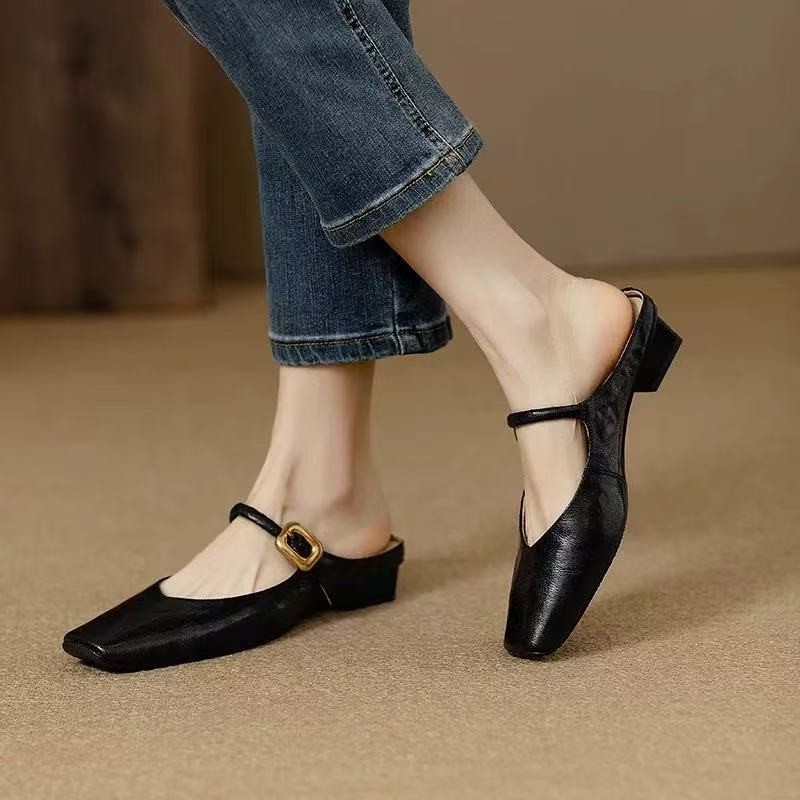 Women's First Sheepskin Shoes Soft and Comfortable 2025 Early Spring Square Toe Artistic Retro Low Heel Single-Layer Shoes
