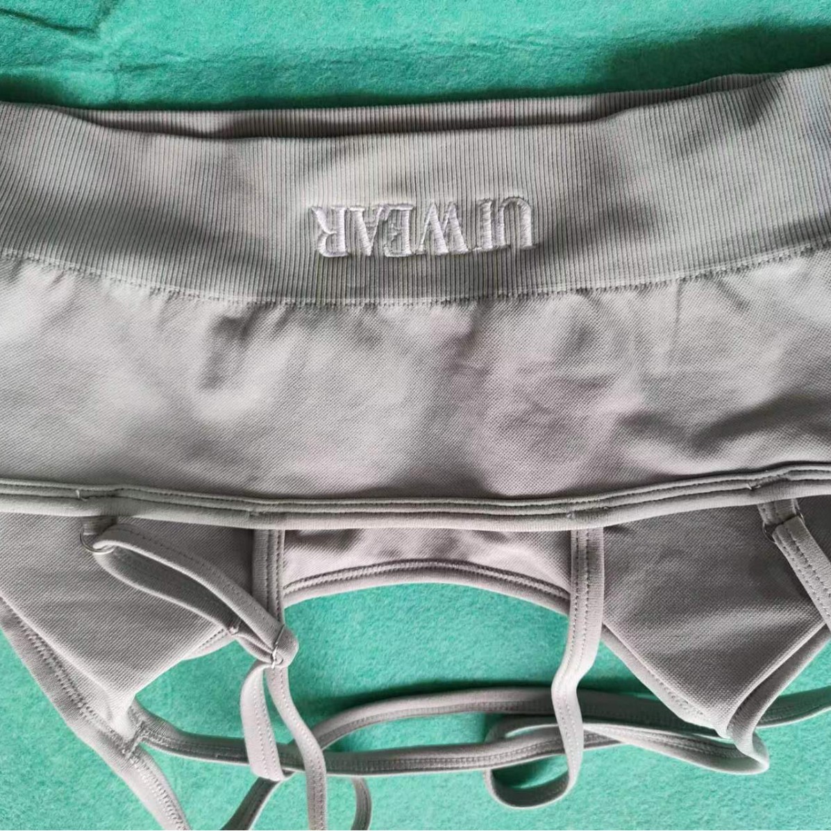 Finished Clothing Logo Embroidery Processing, Garment Embroidery Logo Processing, Hat Cutting Pieces, Clothing Trademark Embroidery