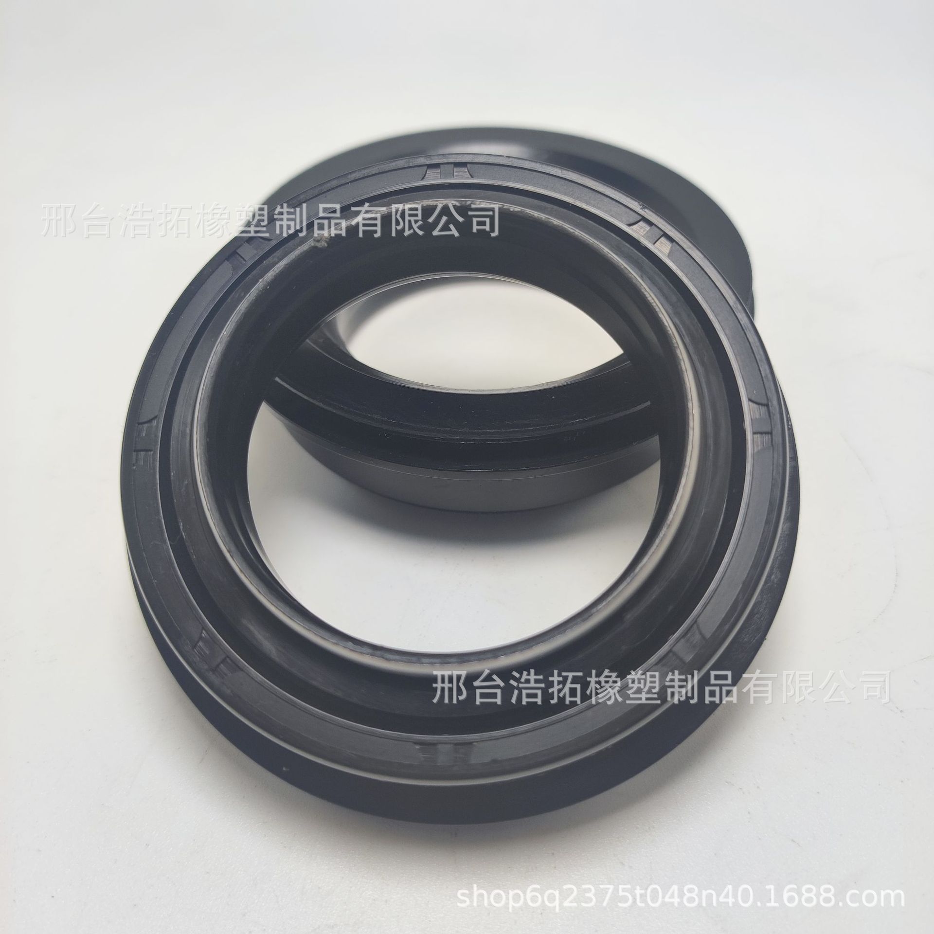 TC422-13370 applicable to jiubaotian harvester BQ4504G combination mud-proof oil seal 46*70*13/23