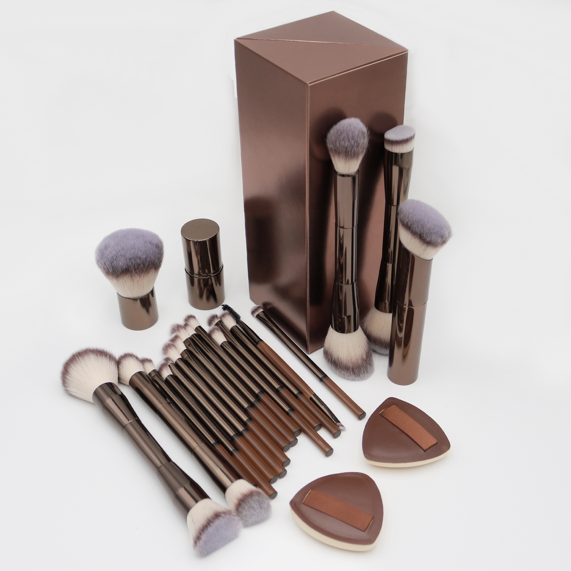 20-Piece Coffee-Colored Aluminum Tube Makeup Brush Set with Mushroom Head Powder Brush, Retractable Makeup Brush, and Non-Absorbent Powder Puff