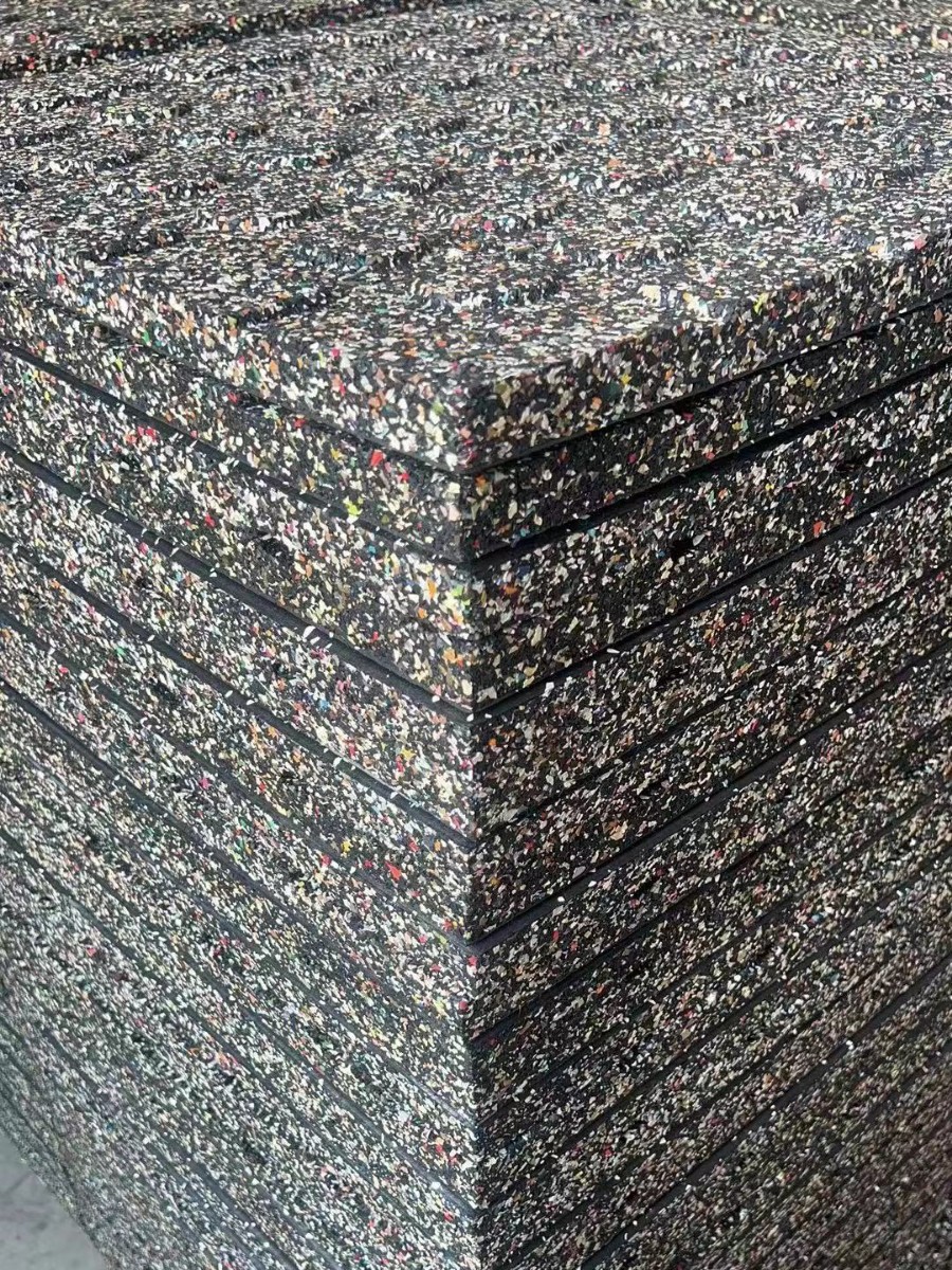 Gymnasium Rubber Floor Mat Environmental Protection, Taste-free, Sound-proof and Silent Composite Strength Zone Shock Absorber Mat Floor Mat Stitching Floor Mat