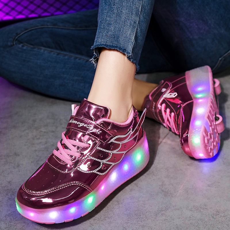 Amazon cross-border e-commerce children's skates double-wheel walking shoes teenagers flashing light roller skating sneaker wheel shoes