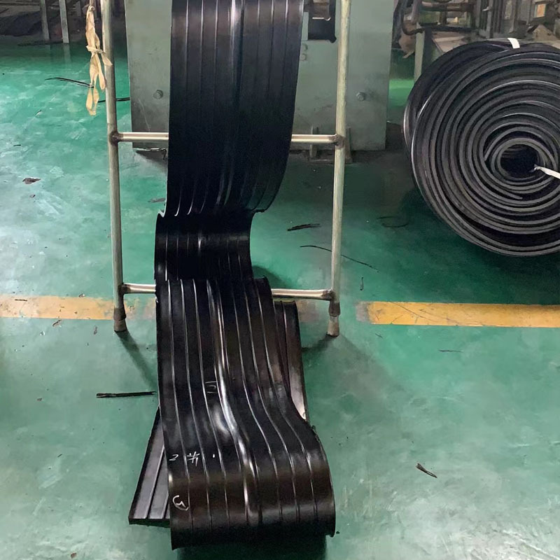 Rubber Water Stopper Steel Edge Embedded/Back-Mounted/Outer-Mounted Waterproof Strip for Construction Engineering Subway Tunnels