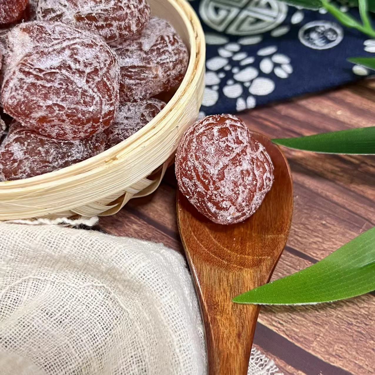 Wholesale bulk plum candied fruit [salt plum cake] non-nuclear taste sweet and sour casual snacks