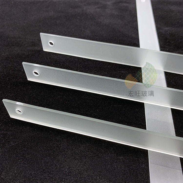 Hongwang lamp glass batch production single-sided frosted tempered glass drilling 2mm