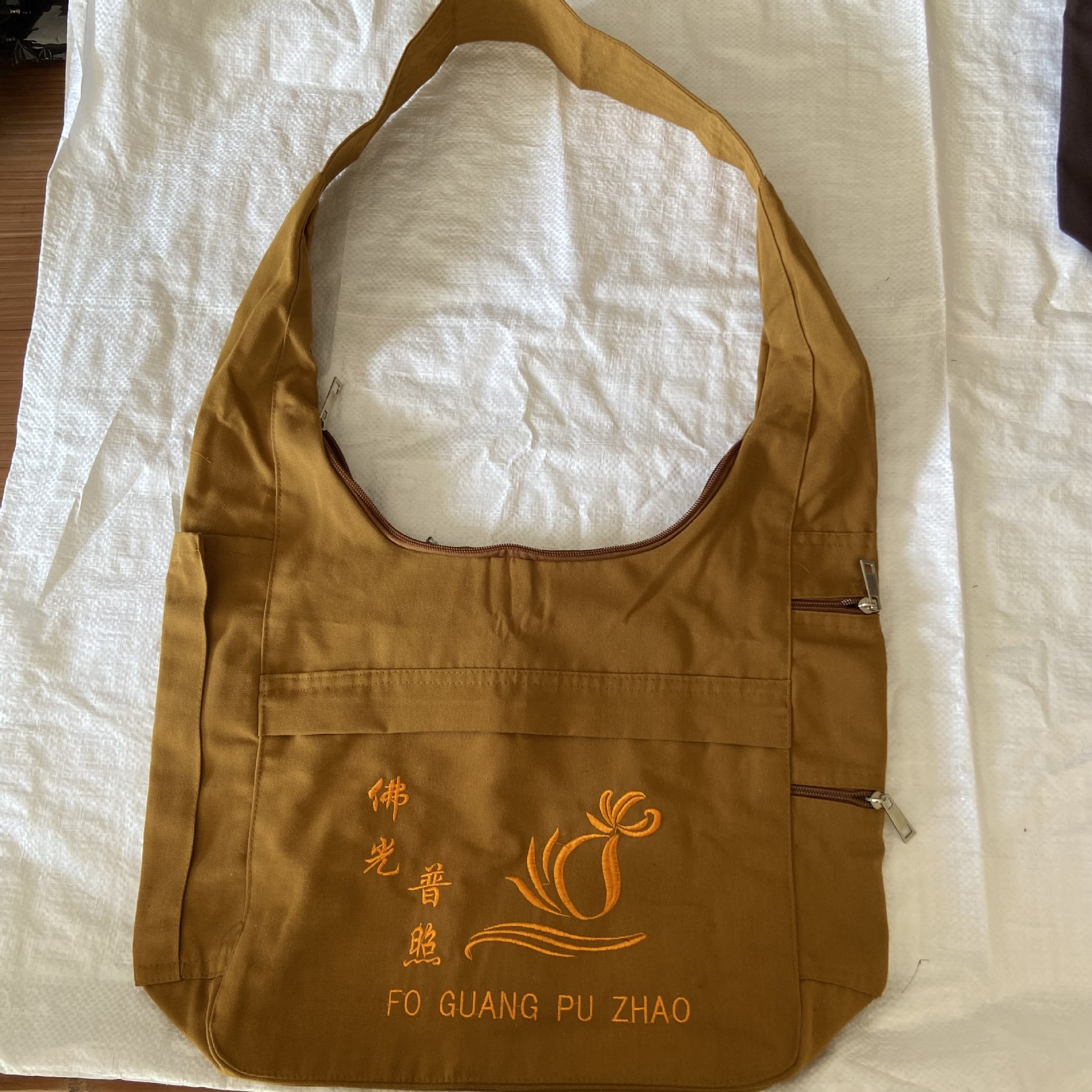 Incense Crossbody Bag Putuo Mountain Buddha Bag Pilgrim Crescent Bag Backpack Buddhist Canvas Bag Wutai Mountain Buddha Worship Bag