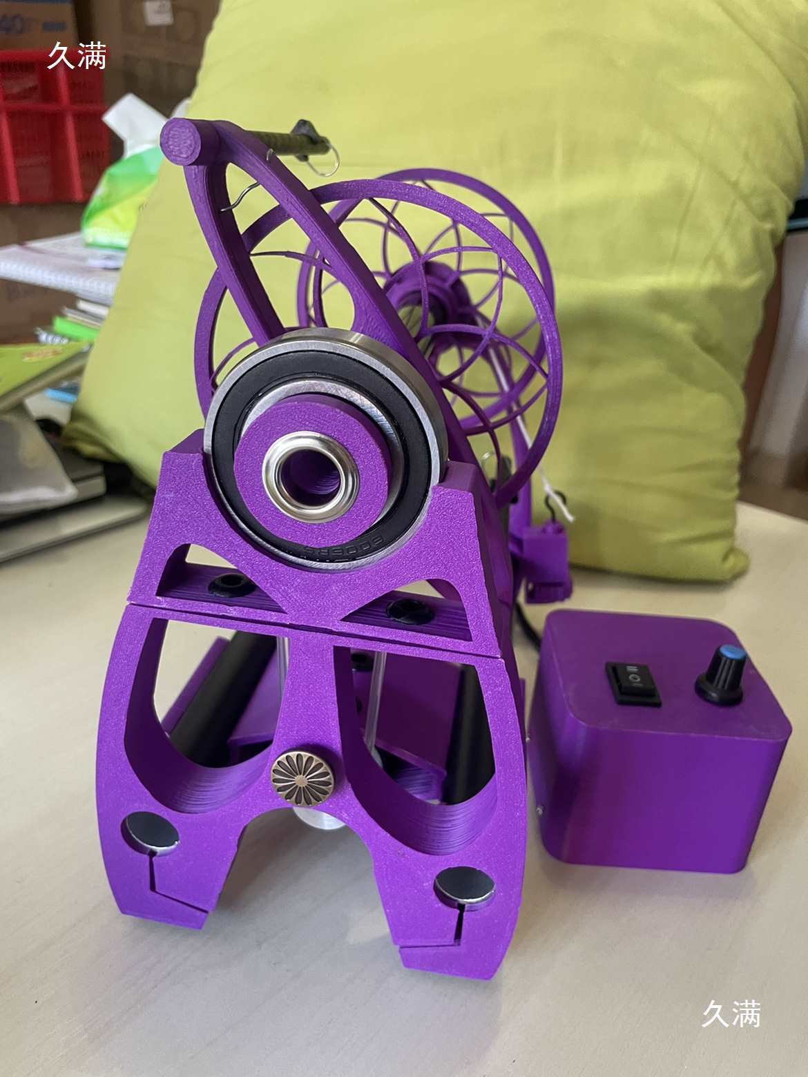 Feishi Electric Spinning Wheel Version of Artistic Hand Spinning Yarn Combined with Twisting