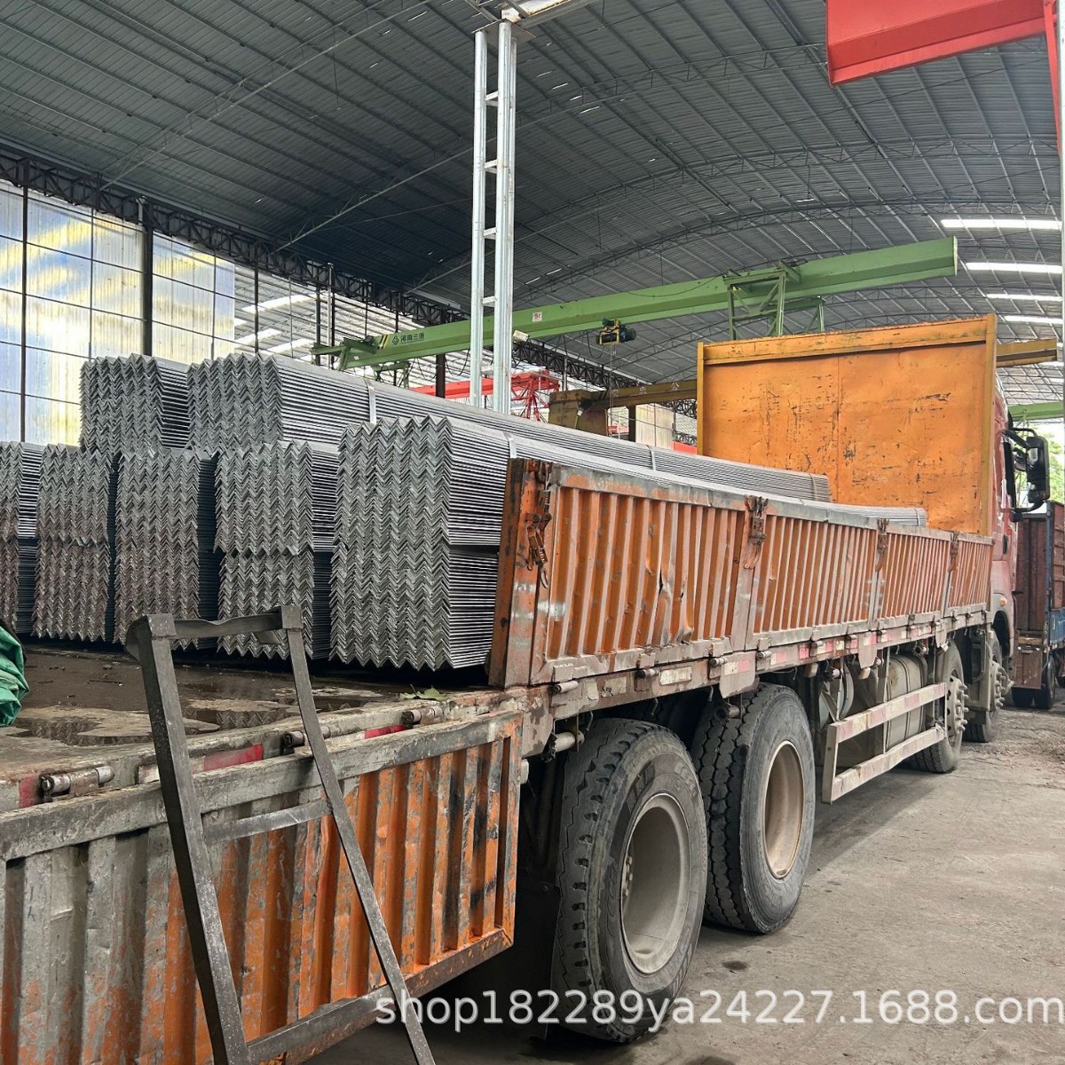 Manufacturer Wholesale Galvanized Angle Steel Q235 Hot-Rolled Angle Iron Hot-Dip Galvanized Angle Steel Cutting Factory Direct Supply