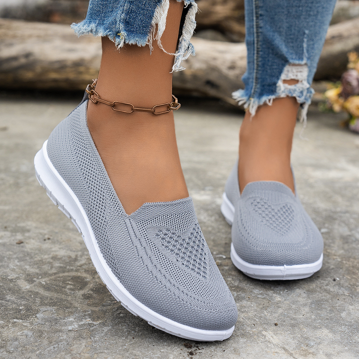 Spring and Summer New Style Shallow Mouth Fly Woven Shoes, Lightweight and Comfortable Shoes for Middle-Aged and Elderly People, Breathable Flat Shoes, Slip-On Shoes