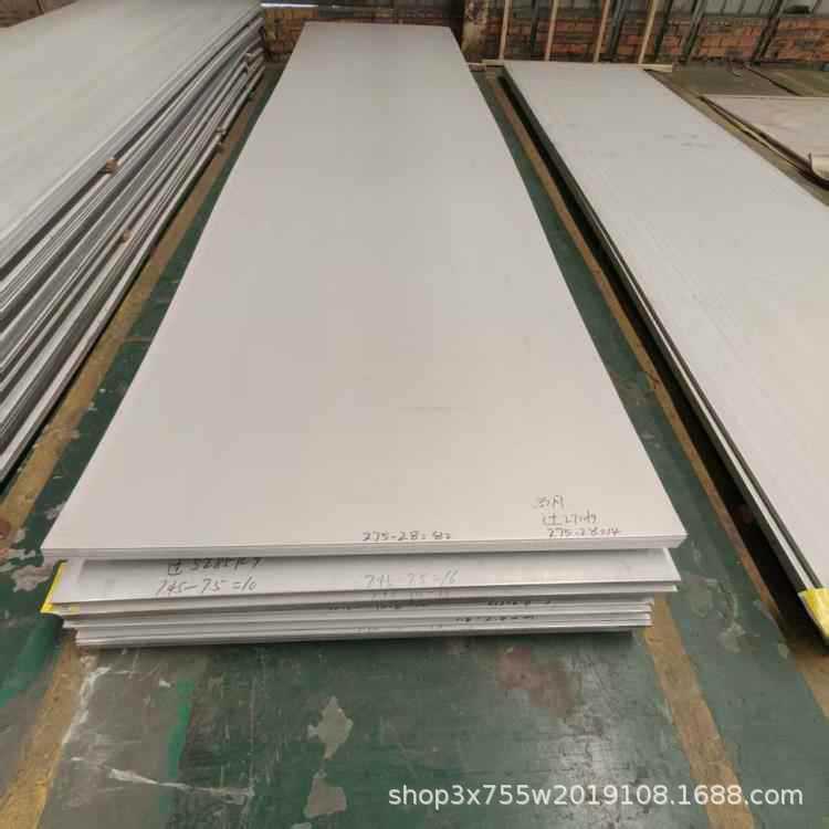 Hot-Rolled Flat Plates 201304 Stainless Steel 442 Medium-Thick Plates Are Available in Stock with Complete Specifications and Large Quantity Discounts