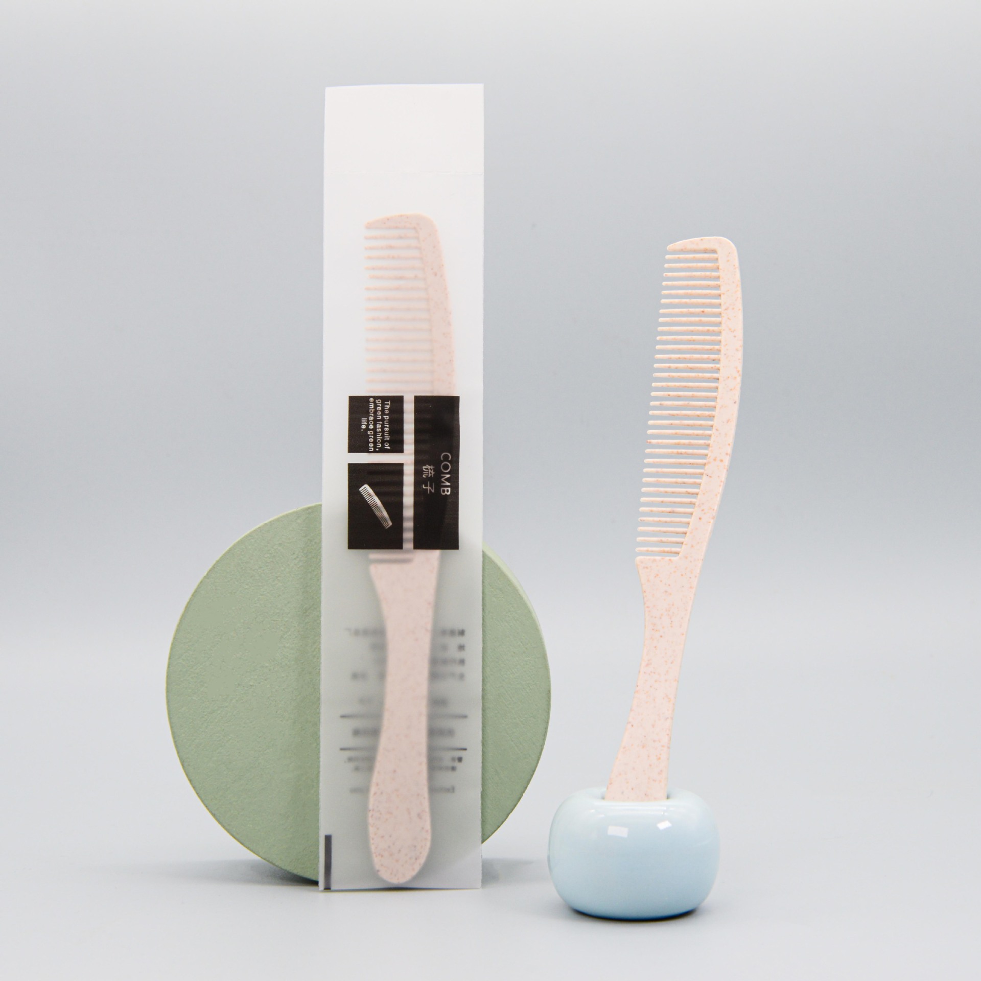 Hotel disposable straw comb hotel Hotel disposable banana comb comb soft film packaging wholesale